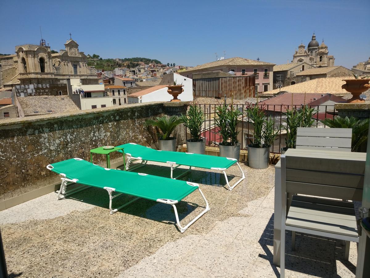 B&B Porta Della Terra Militello in Val di Catania Exterior foto