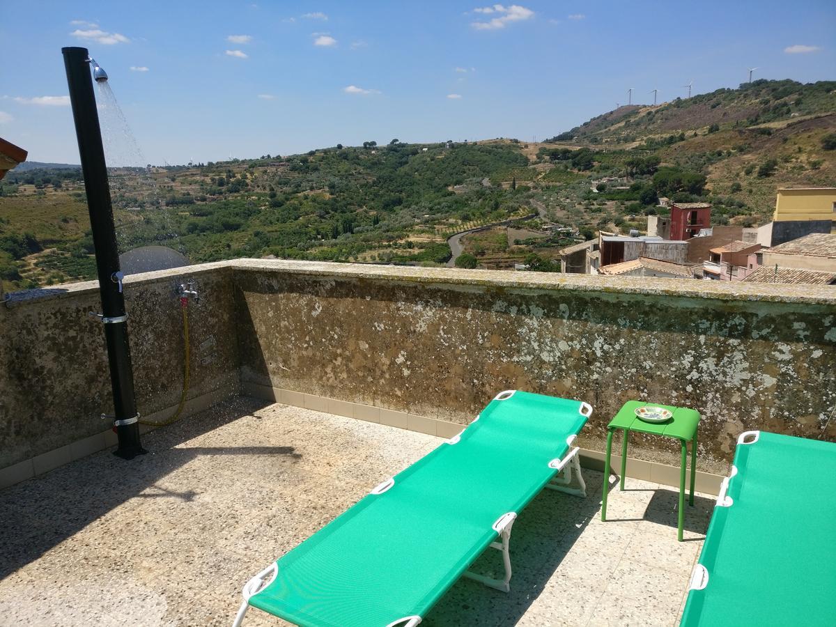B&B Porta Della Terra Militello in Val di Catania Exterior foto