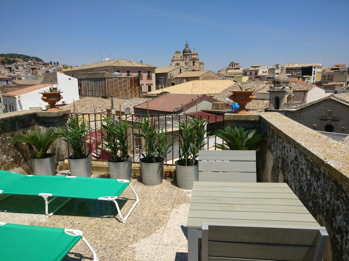 B&B Porta Della Terra Militello in Val di Catania Exterior foto
